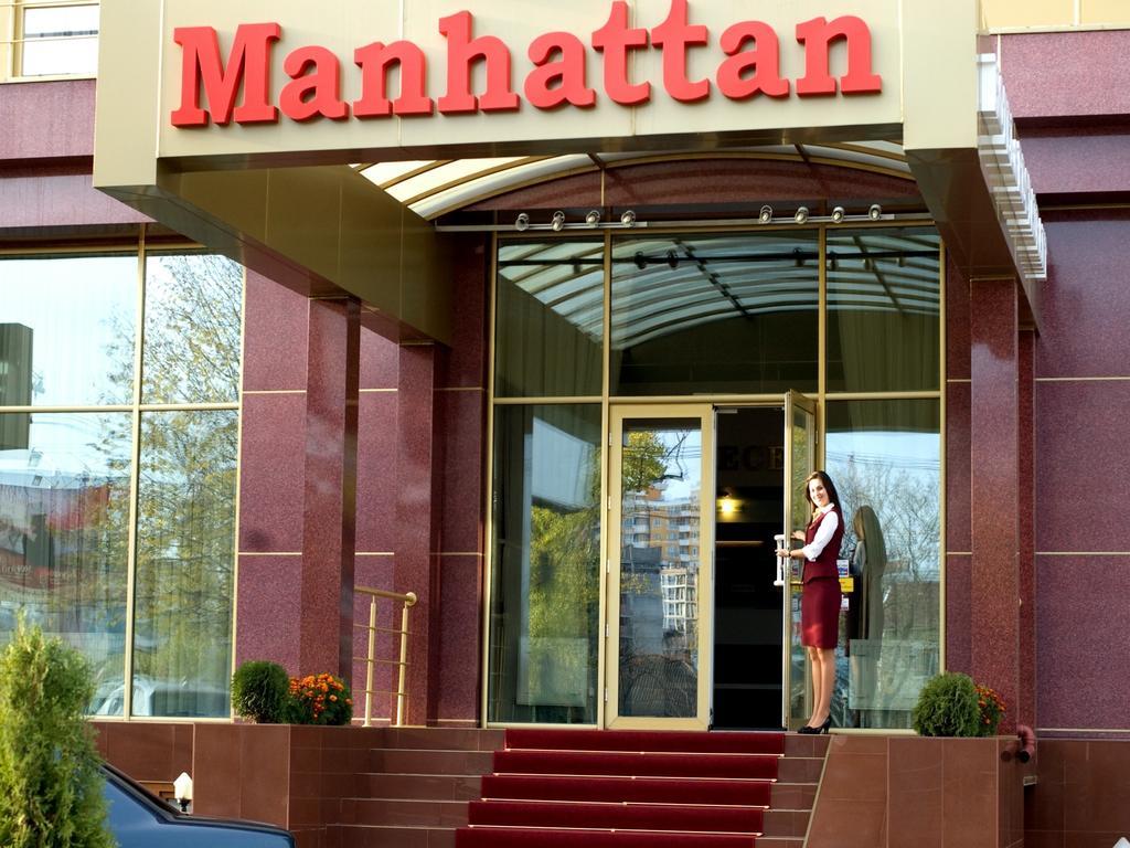 Manhattan Hotel & Restaurant Chisináu Exterior foto